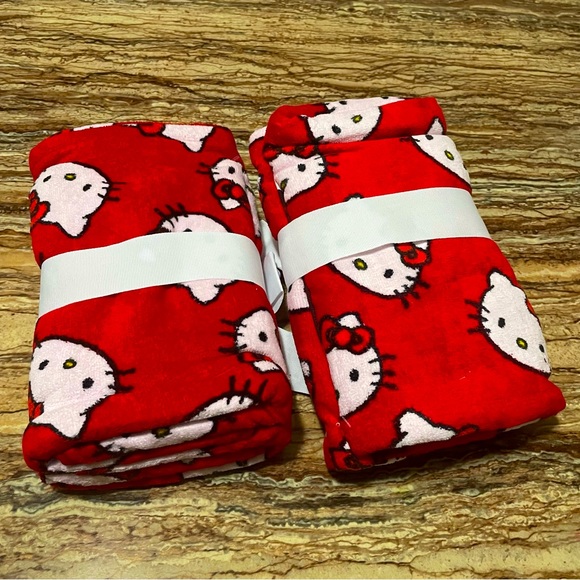 Hello Kitty - Picture 4 of 4